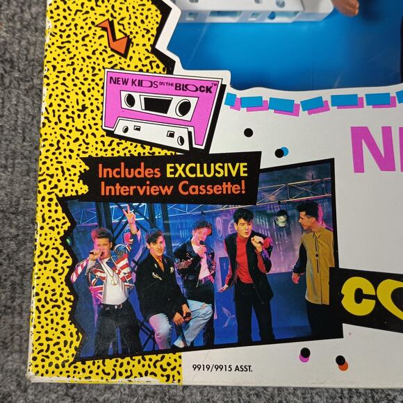 Vintage 1990 New Kids On The Block Joe In Concert Doll Figure w/ Cassette Hasbro - Picture 5 of 9